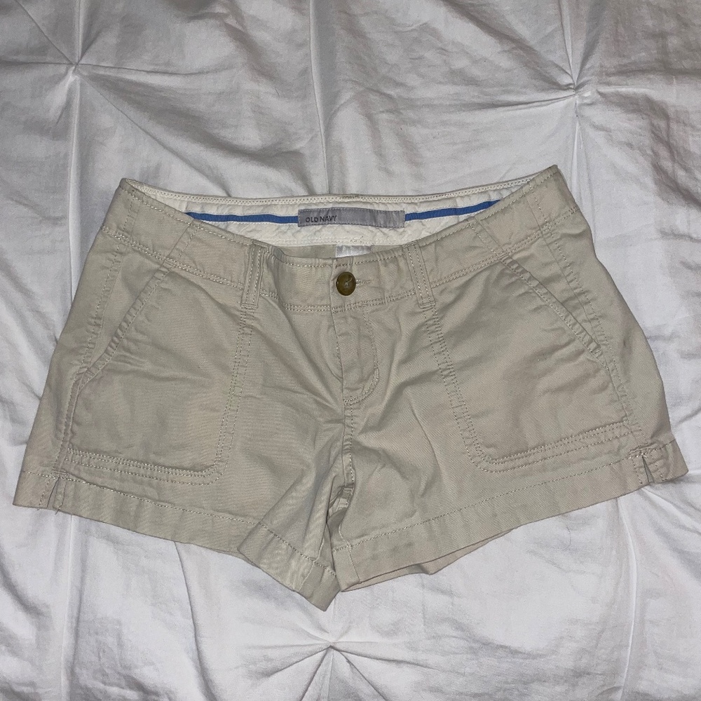 low rise cargo/khaki shorts